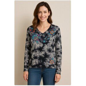 525 America Sweater Womens Medium Black Gray Tie Dye Embroidered Floral Pullover